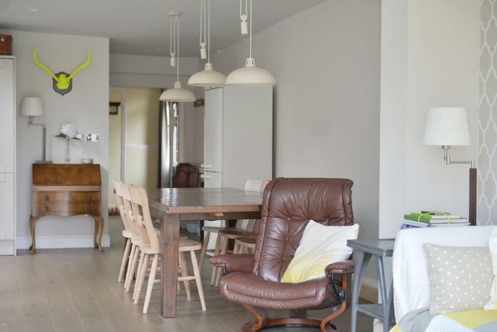 Отель Summer House Темс-Диттон Экстерьер фото